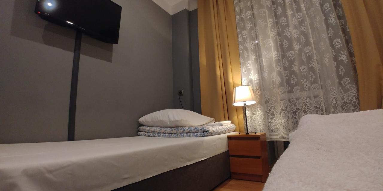 Pokoje Goscinne Polo Częstochowa Esterno foto