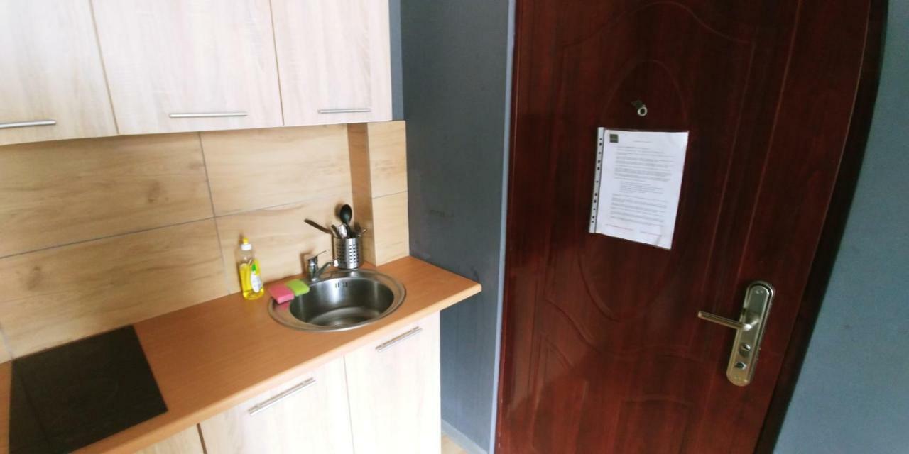 Pokoje Goscinne Polo Częstochowa Esterno foto